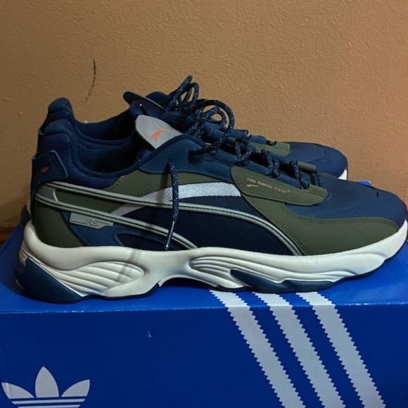 Puma shoes size 12 - Picture 2 of 3